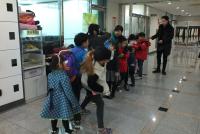 �̹����� Ŭ���Ͻø� ū�̹����� ���� �� �ֽ��ϴ�